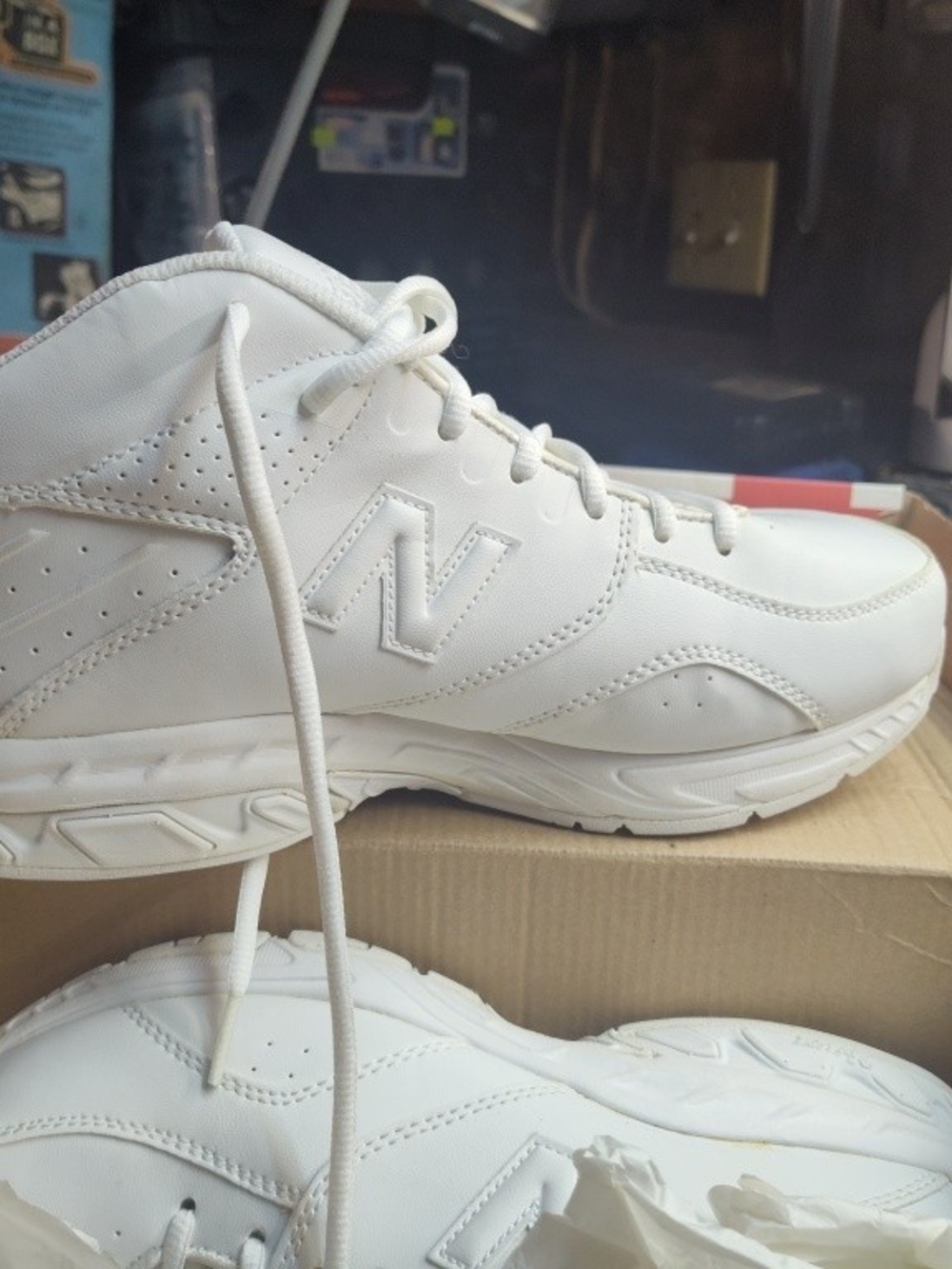 New Balance White Athletic Sneakers Men's 7 Wide